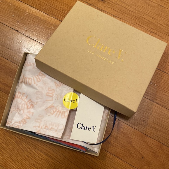 Clare V scarf - Picture 2 of 2